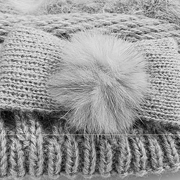 🦋 Winter Wool Beret Like New - Picture 4 of 5